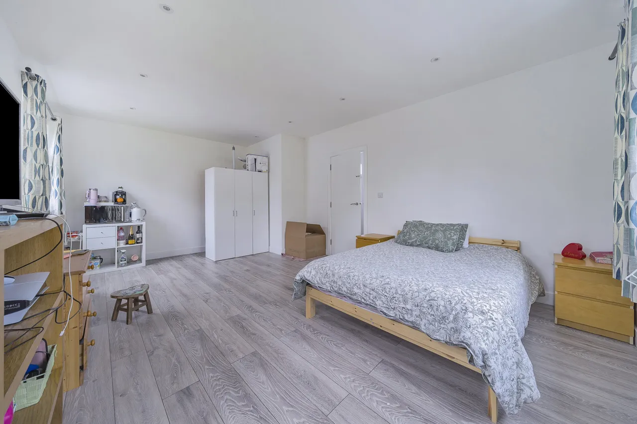 St. Thomas Drive, Pinner, HA5, photo 23