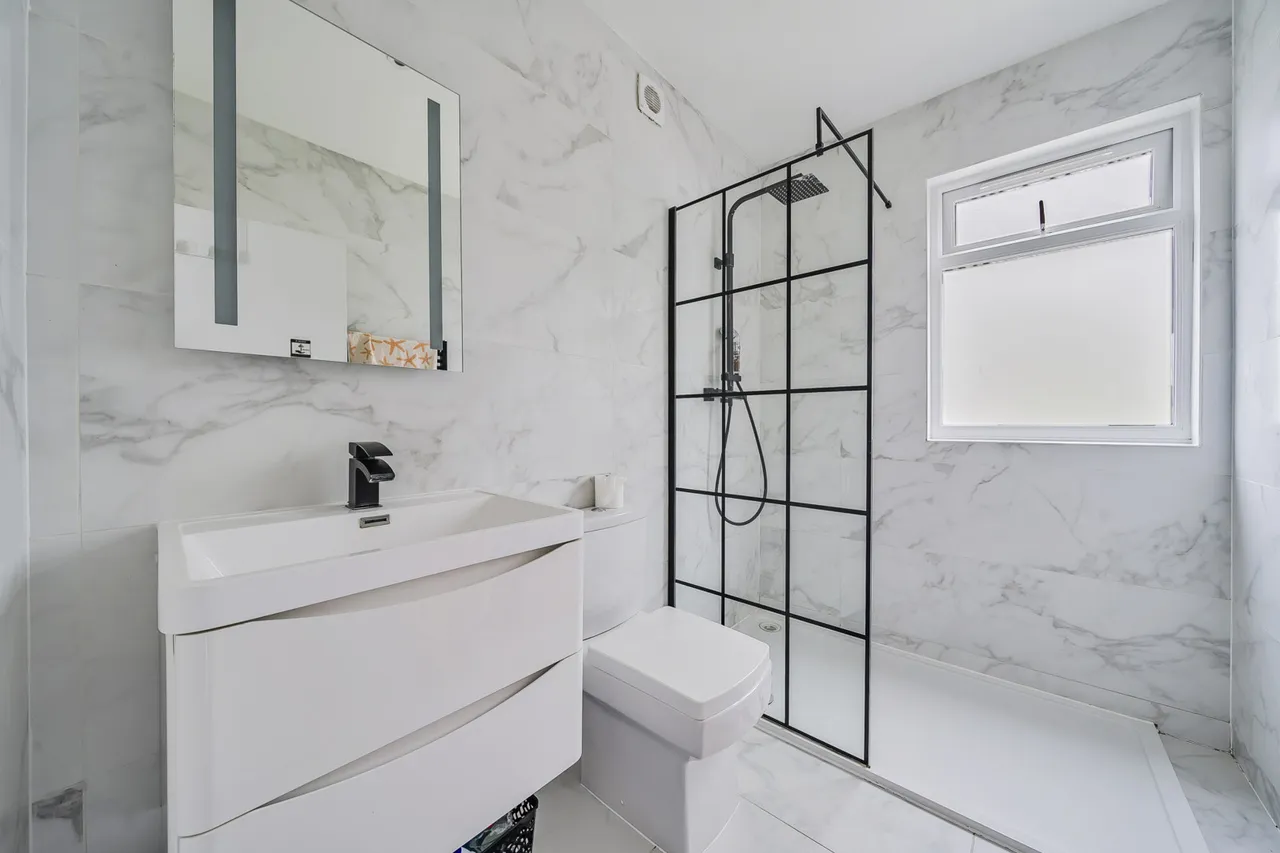 St. Thomas Drive, Pinner, HA5, photo 8