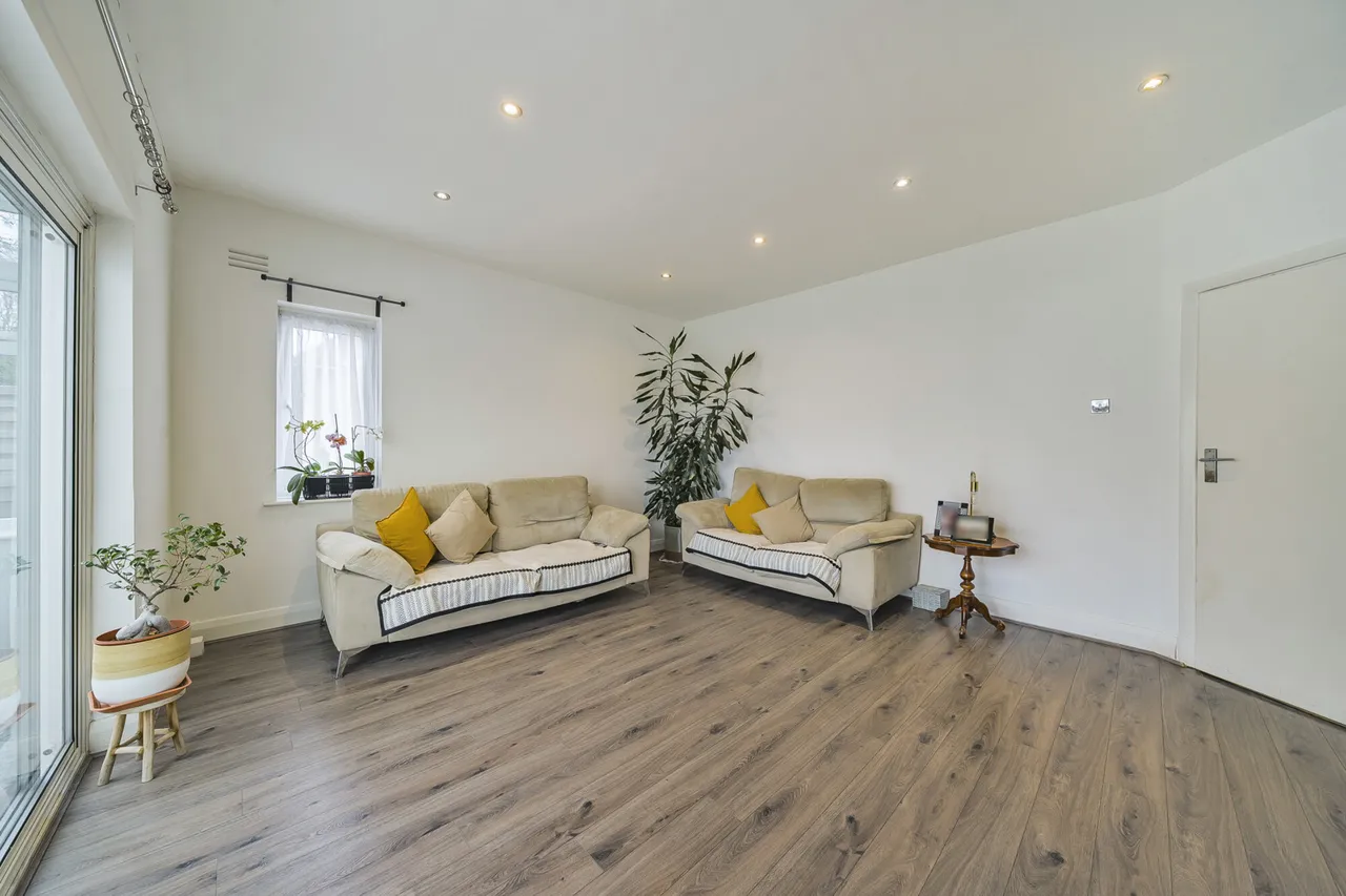 St. Thomas Drive, Pinner, HA5, photo 14
