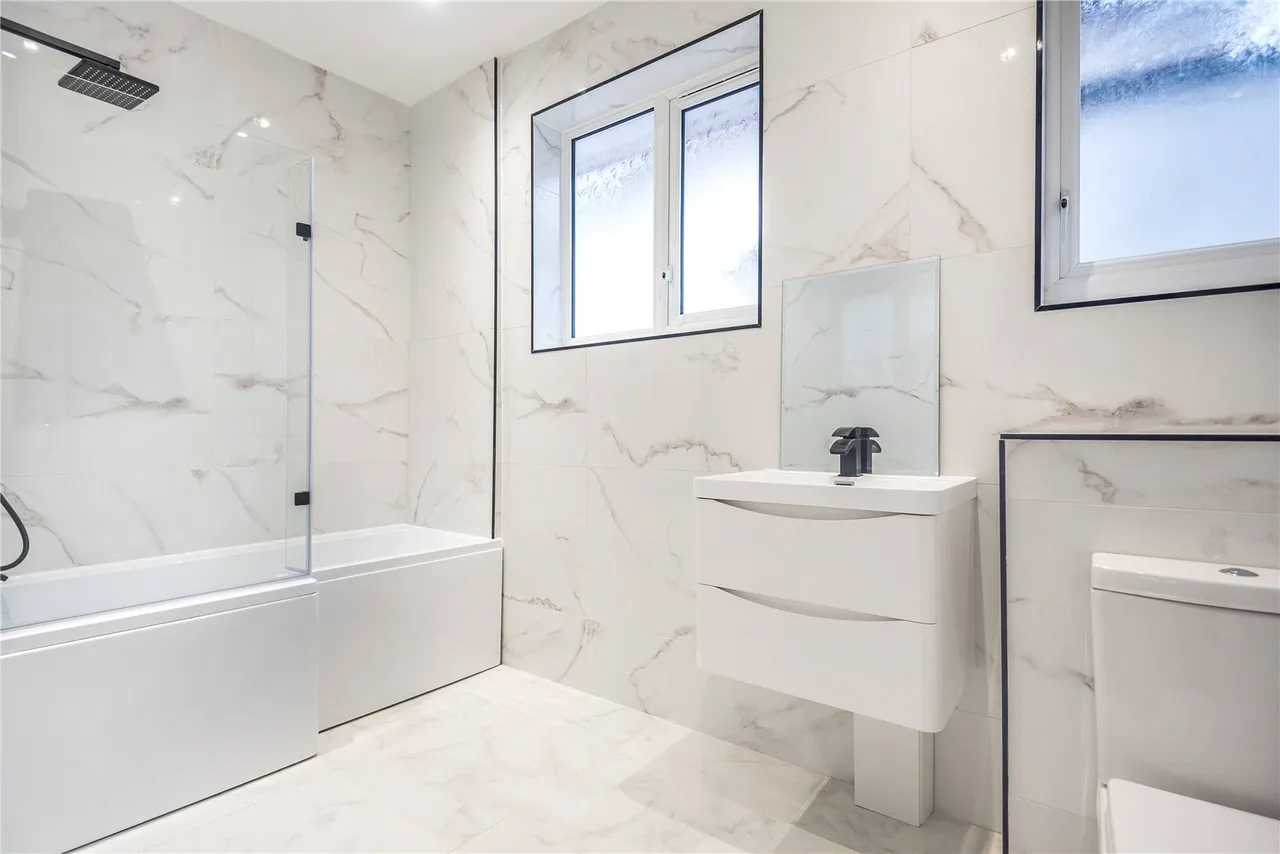 St. Thomas Drive, Pinner, HA5, photo 11