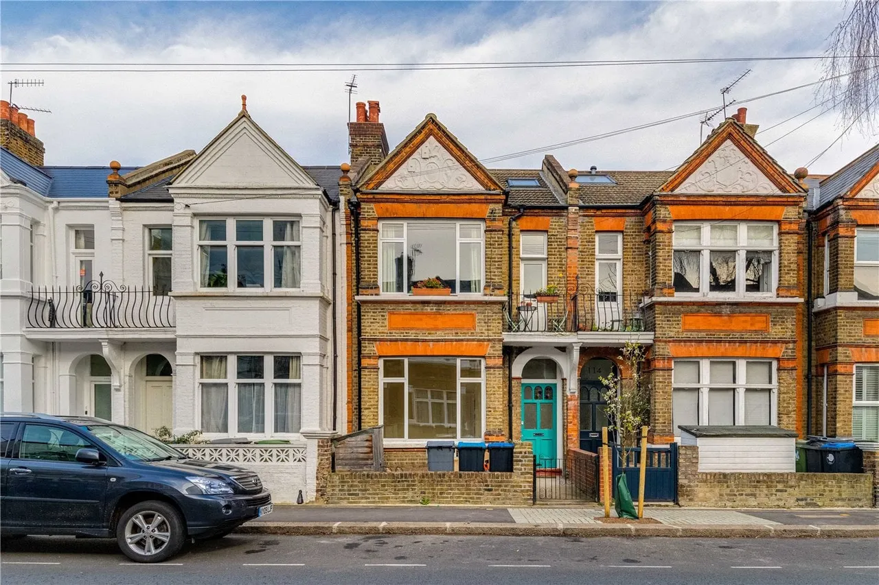 Clifford Gardens, London, NW10, photo 13