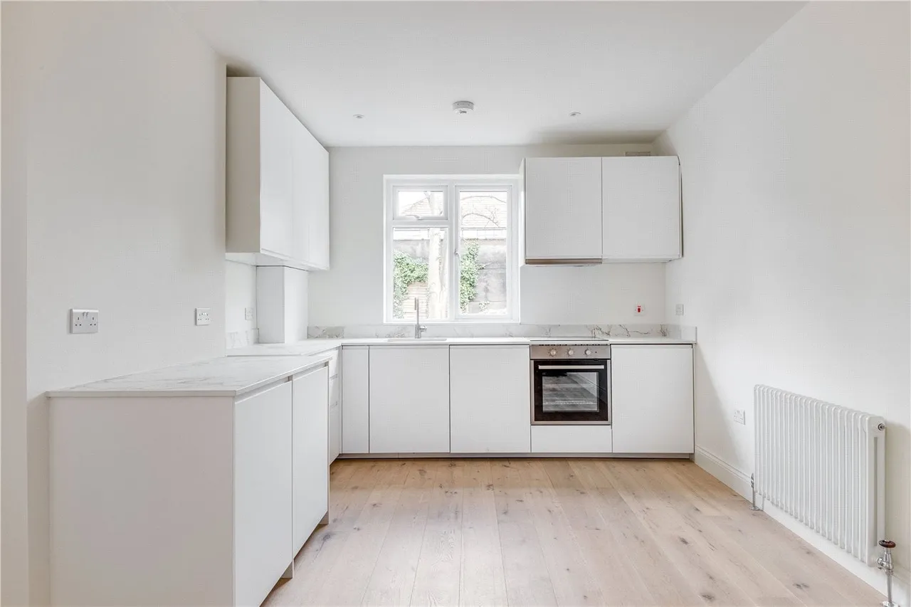 Clifford Gardens, London, NW10, photo 6
