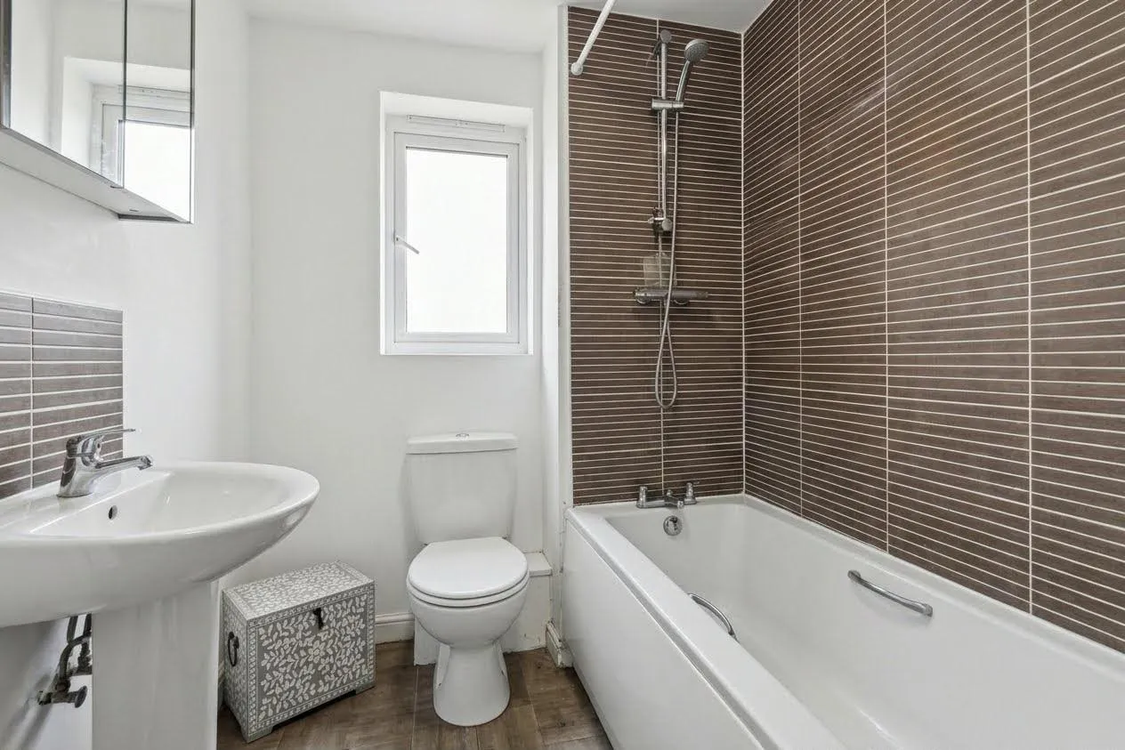 Little Fell Road, Sheffield, S5, photo 9
