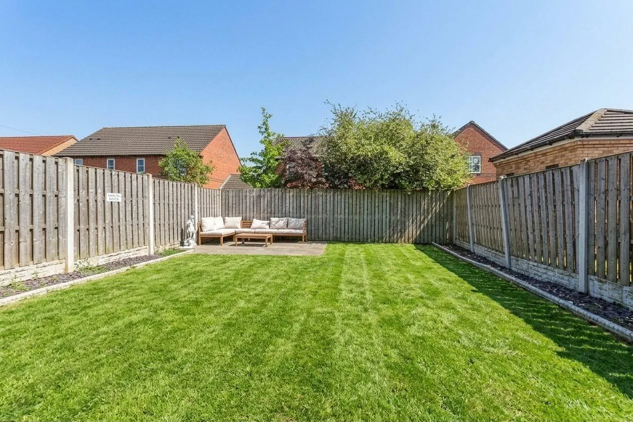 Little Fell Road, Sheffield, S5, photo 2
