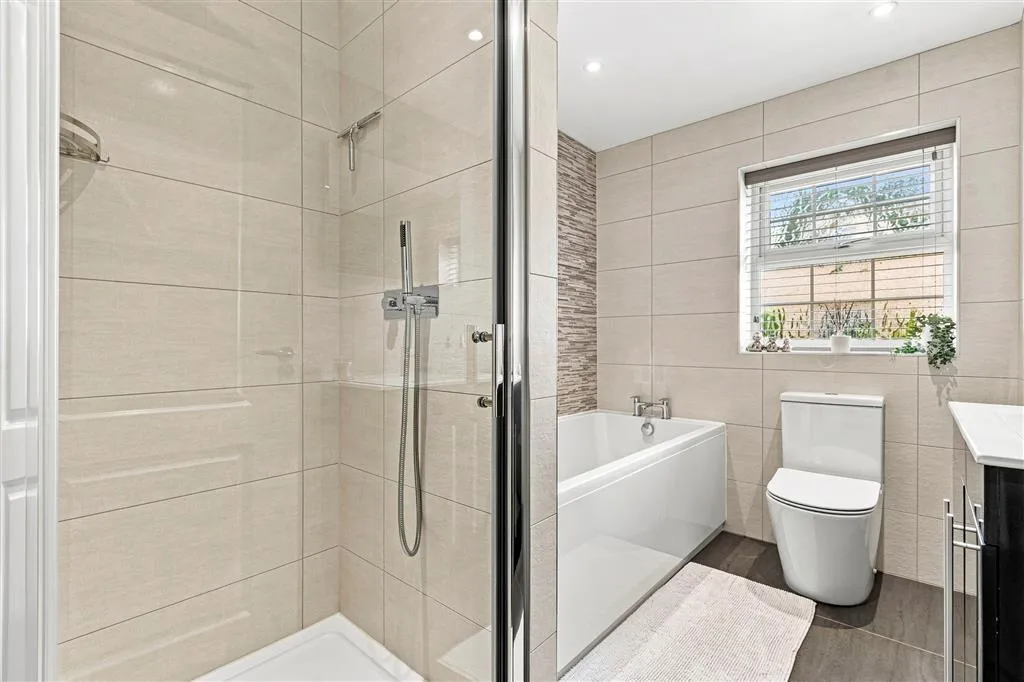Brunel Avenue, Colsterworth, NG33, photo 20