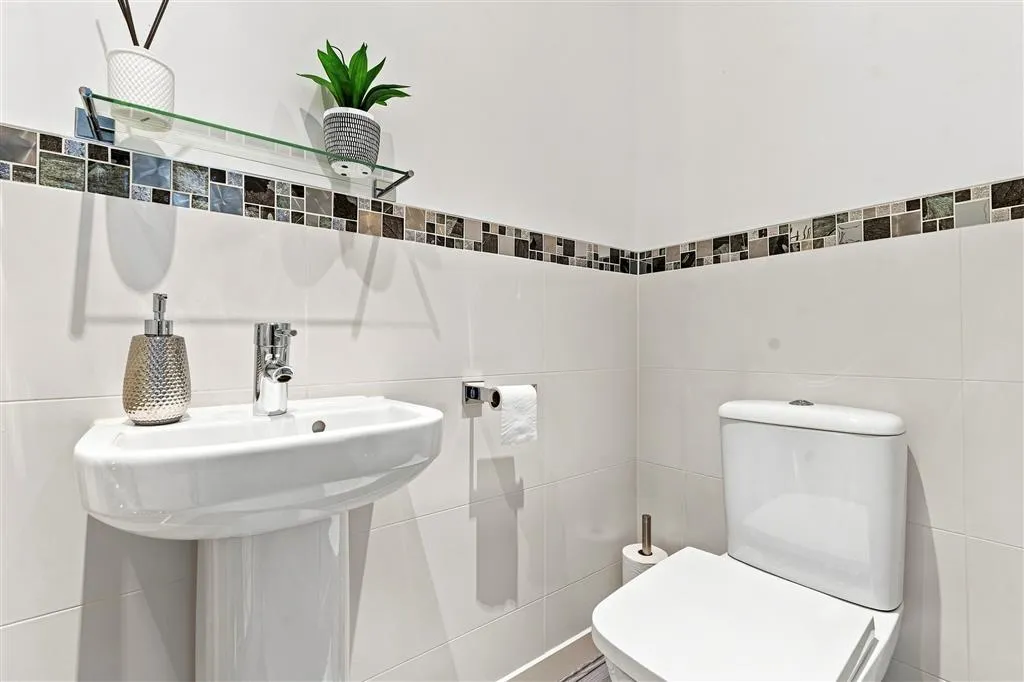 Brunel Avenue, Colsterworth, NG33, photo 10