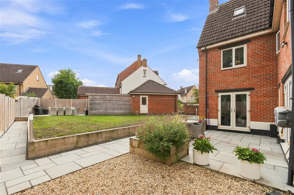 Brunel Avenue, Colsterworth, NG33, photo 11