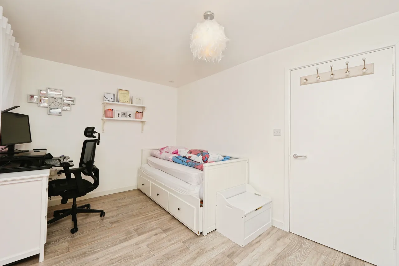 Gardeners Close, London, SE9, photo 10