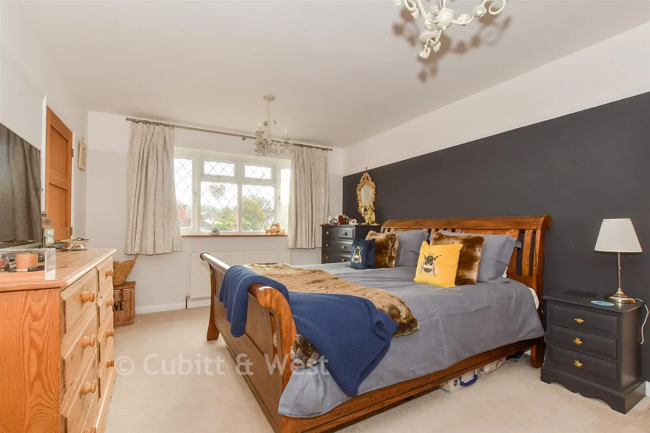 Manor Road, East Grinstead, RH19, photo 8