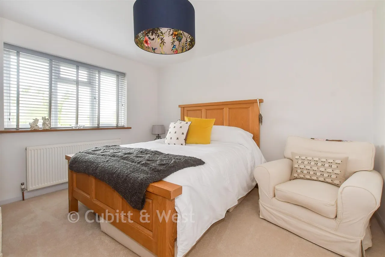 Manor Road, East Grinstead, RH19, photo 10