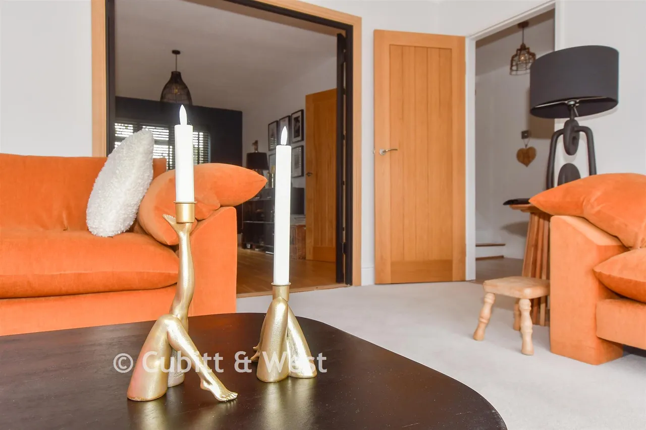 Manor Road, East Grinstead, RH19, photo 7