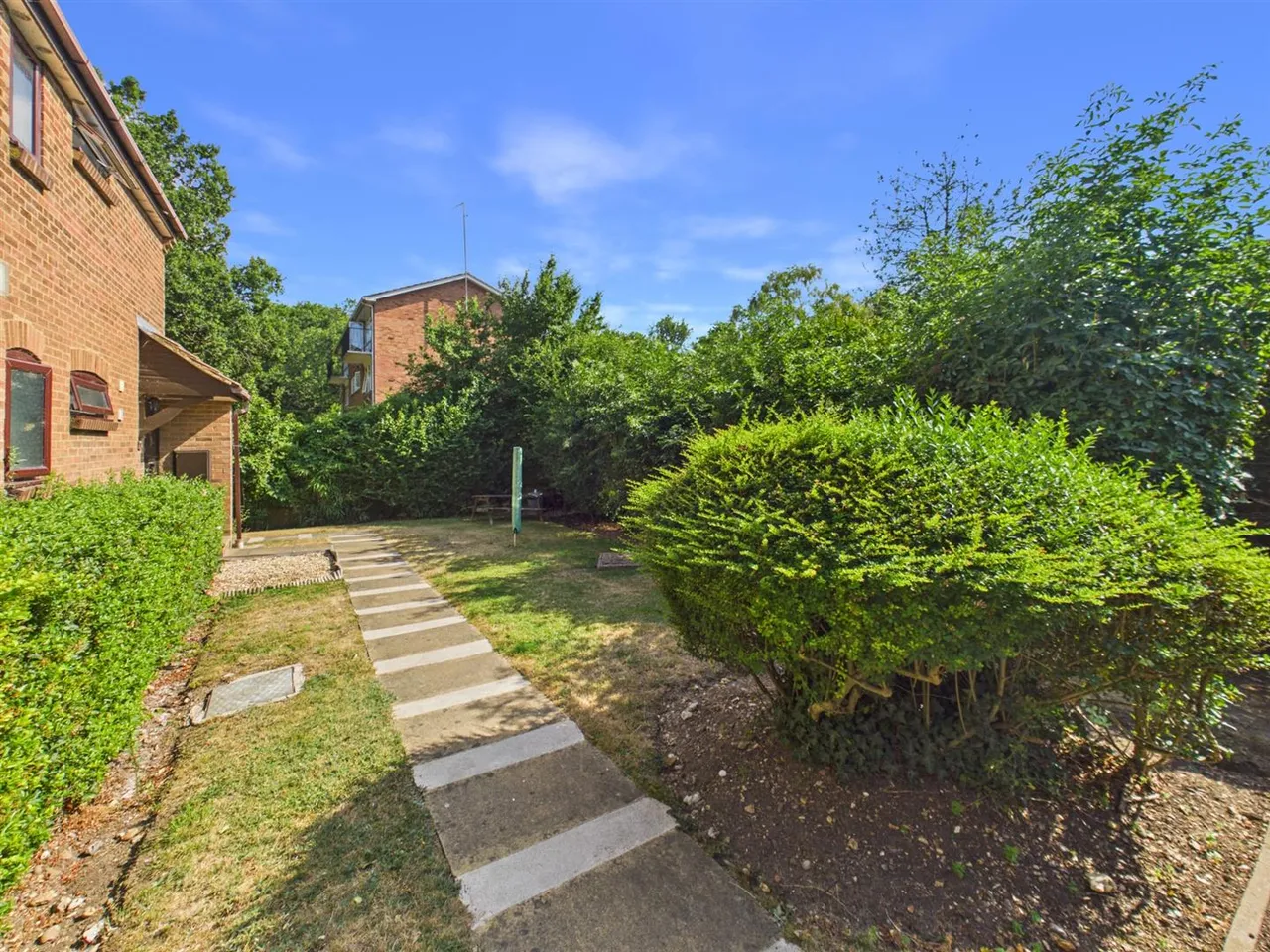 Abercorn Grove, Ruislip, Middlesex, HA4 7YP, photo 8