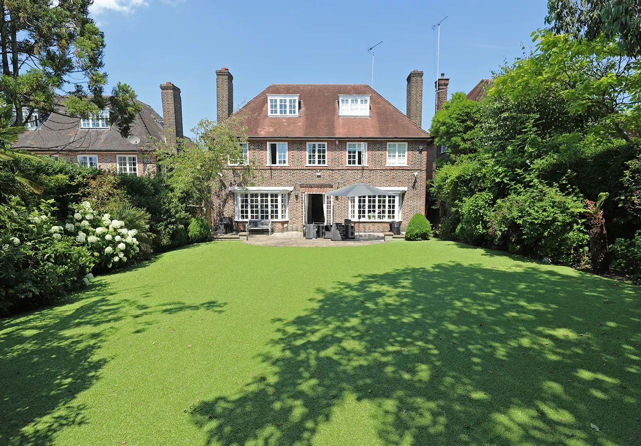 6 bed house for sale, Deacons Rise, Hampstead Garden Suburb, N2