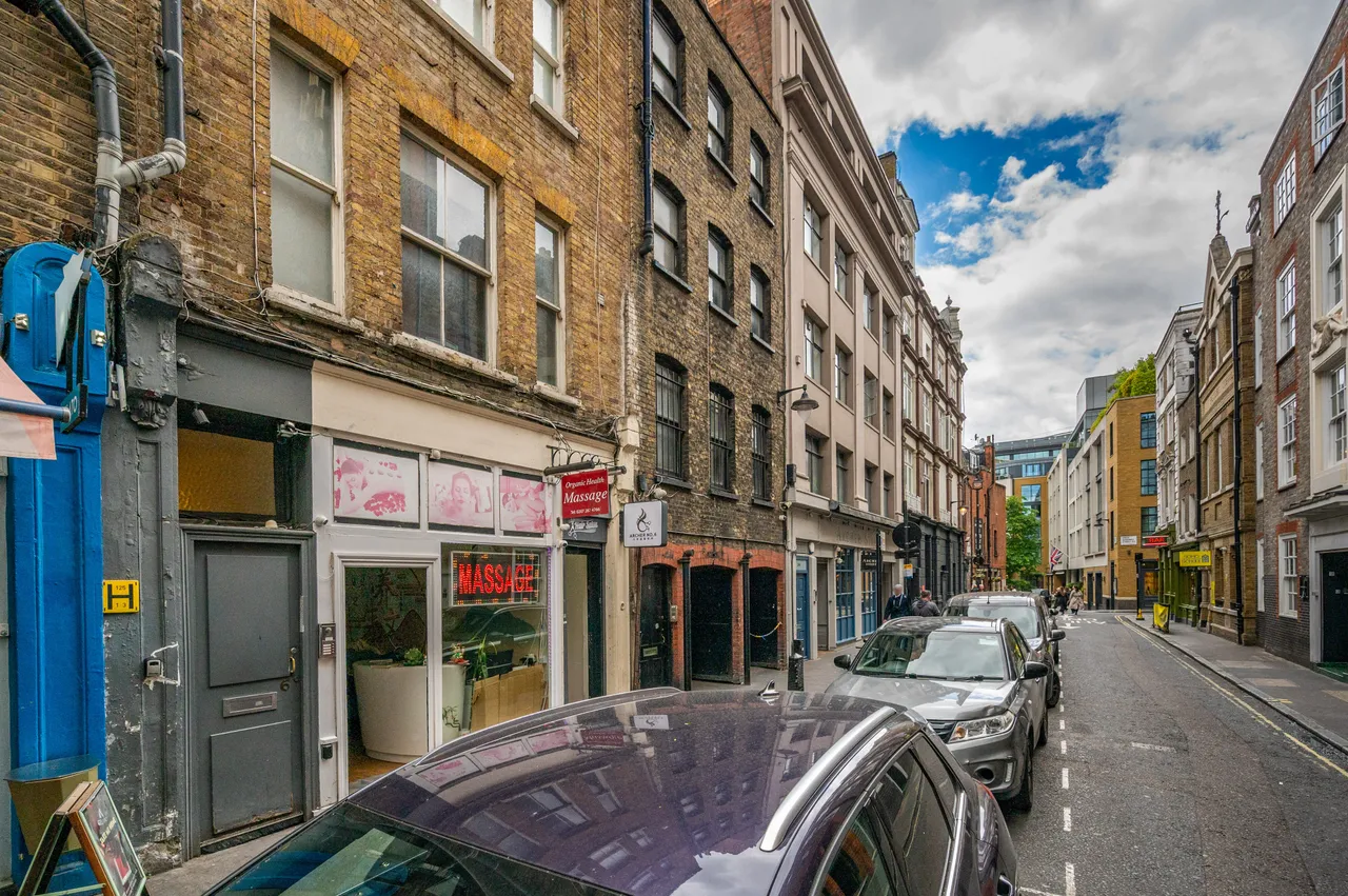 Flat 4, 6 Archer Street, London, photo 9