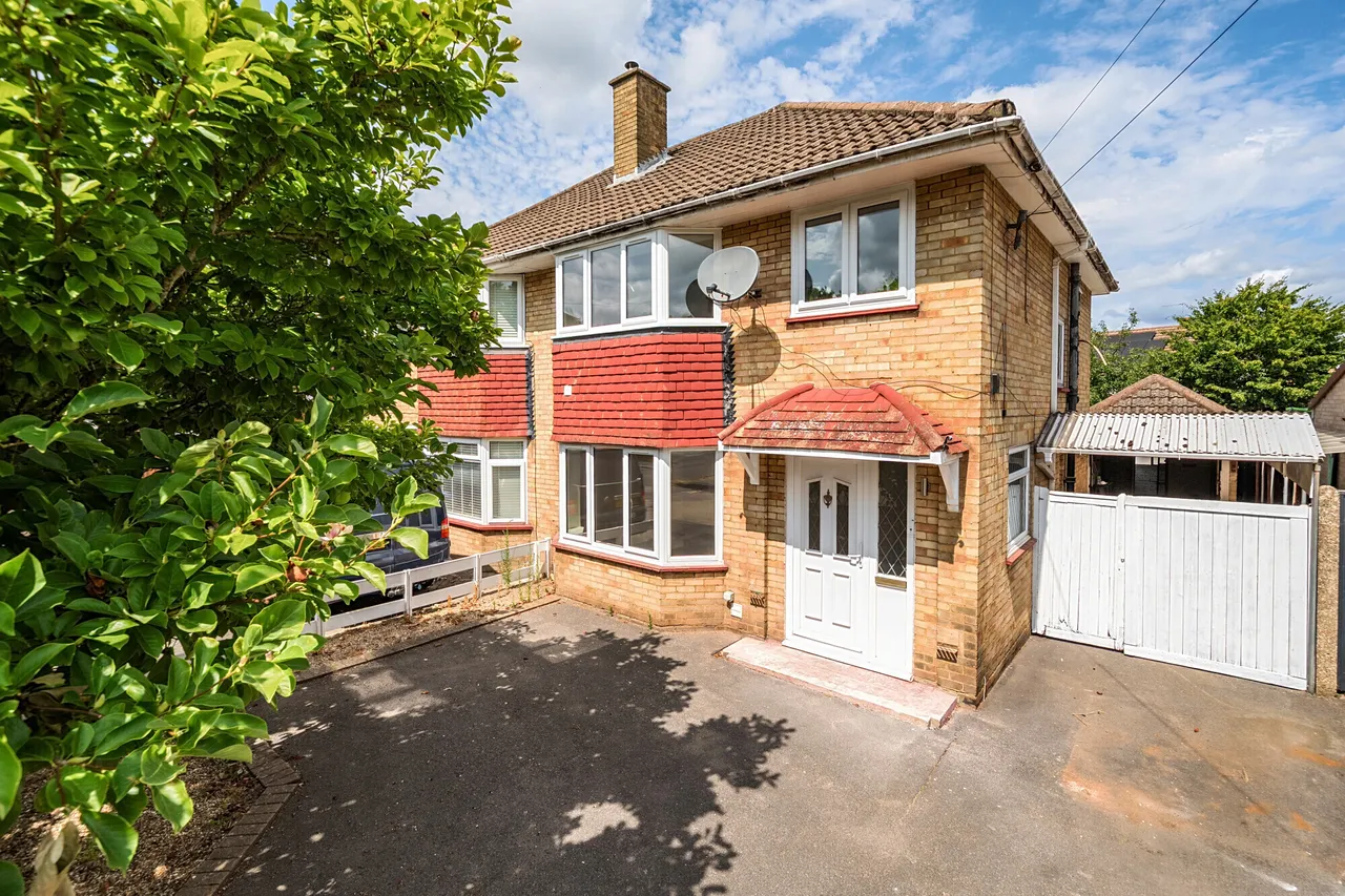 3 bed house for sale, West Heath Road, Farnborough, GU14
