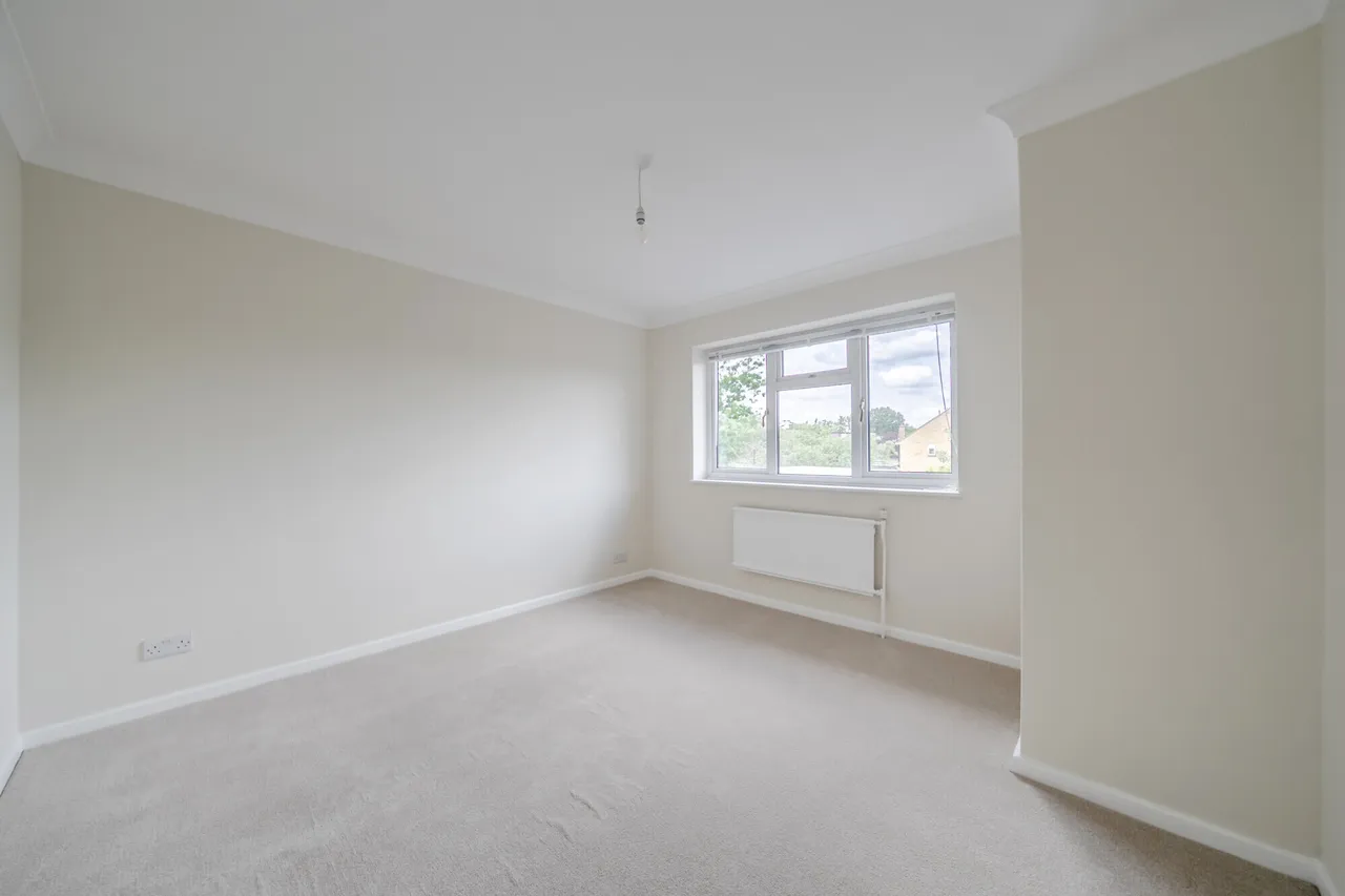 West Heath Road, Farnborough, GU14, photo 9