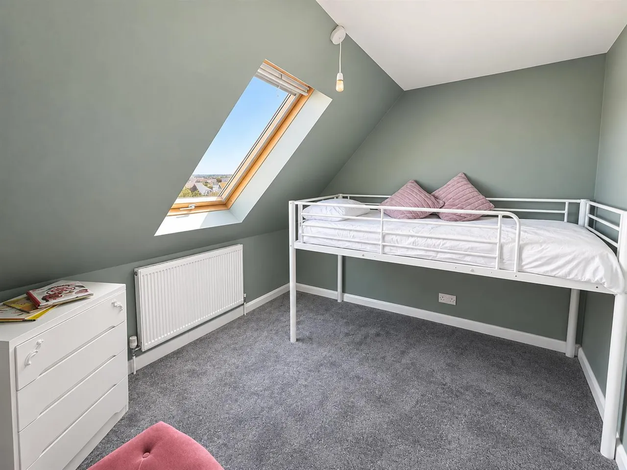 Vernon Avenue, Peacehaven, photo 23