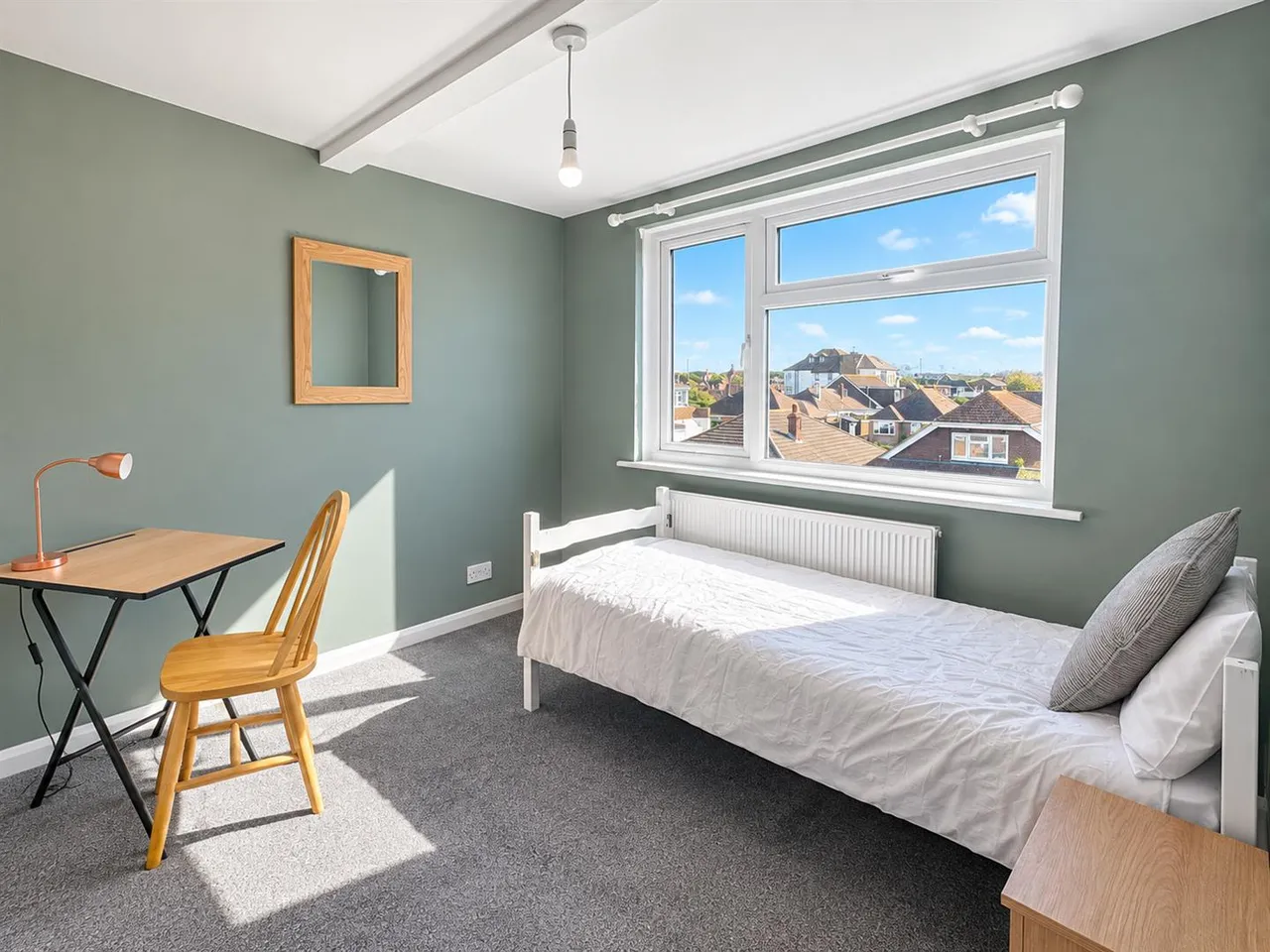 Vernon Avenue, Peacehaven, photo 19