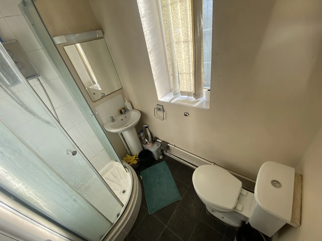 Long Knowle Lane, WV11, photo 2
