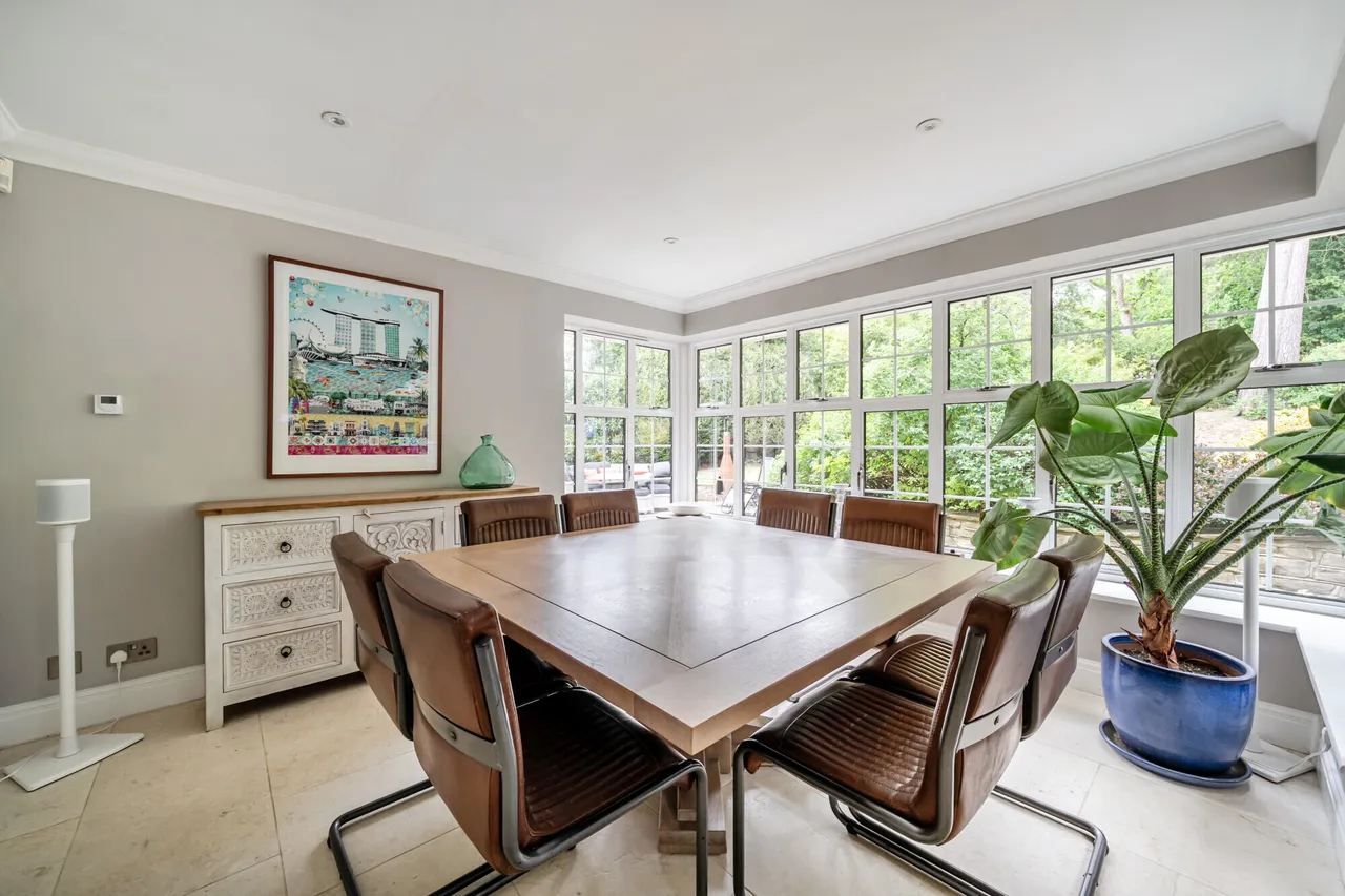 Manor Gardens, Farnham, GU10, photo 4