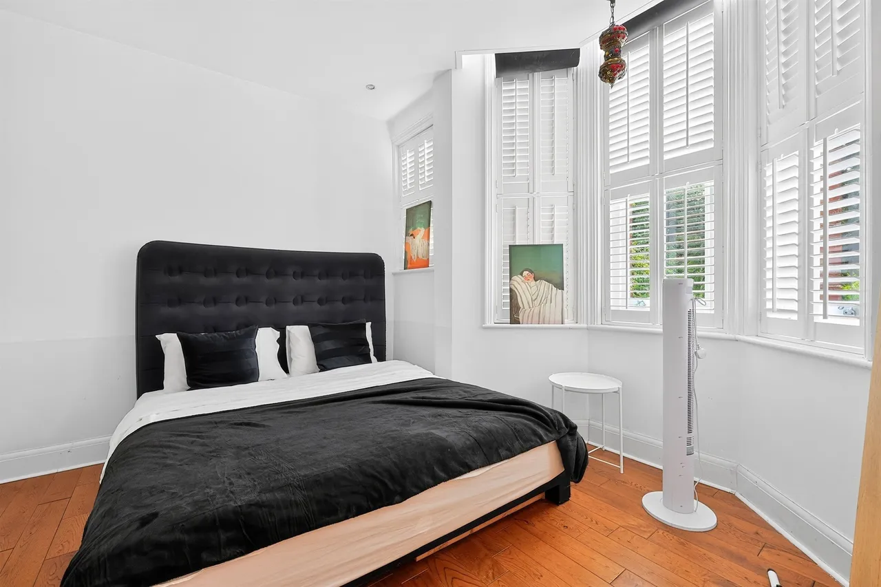 Warwick Road, London, SW5, photo 4