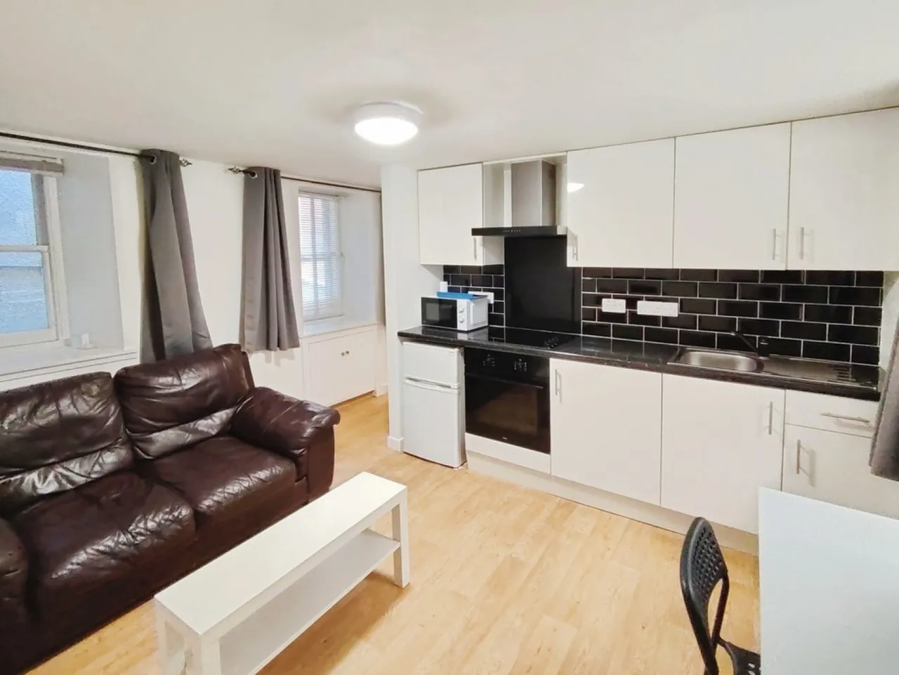 1 bed flat to rent — The Cross, Cupar