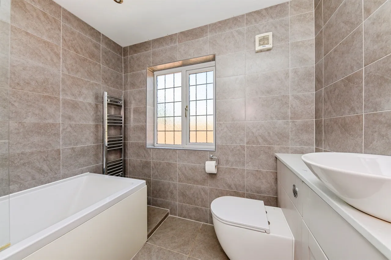 Northorpe Bourne, PE10, photo 13