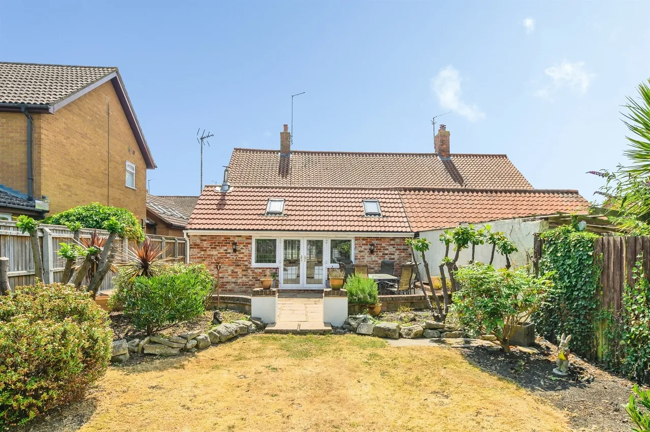 Northorpe Bourne, PE10, photo 16