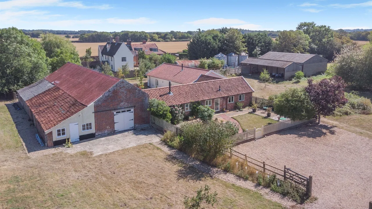 4 bed barn conversion for sale — Bungay Road, Stockton, Beccles