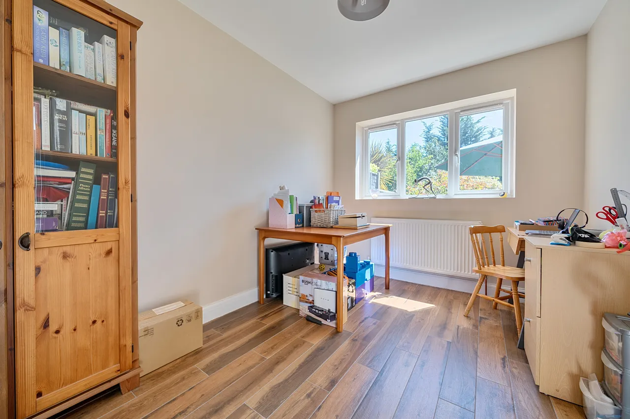 Myddelton Park, Whetstone, N20, photo 15