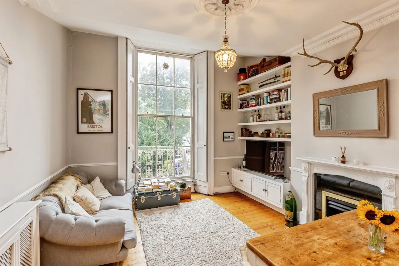 2 bed flat for sale, Lansdown Place, Clifton, BS8