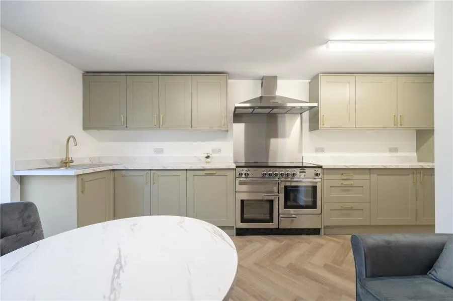 Royal Oak Road, Woking, GU21, photo 7