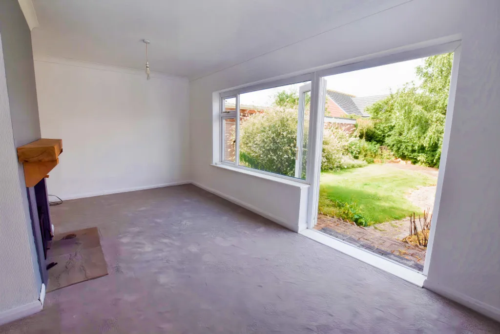 Price Close, Loggerheads, photo 5