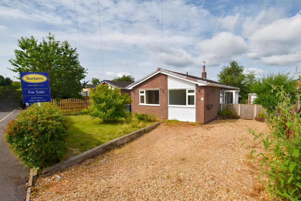 3 bed house for sale, Price Close, Loggerheads