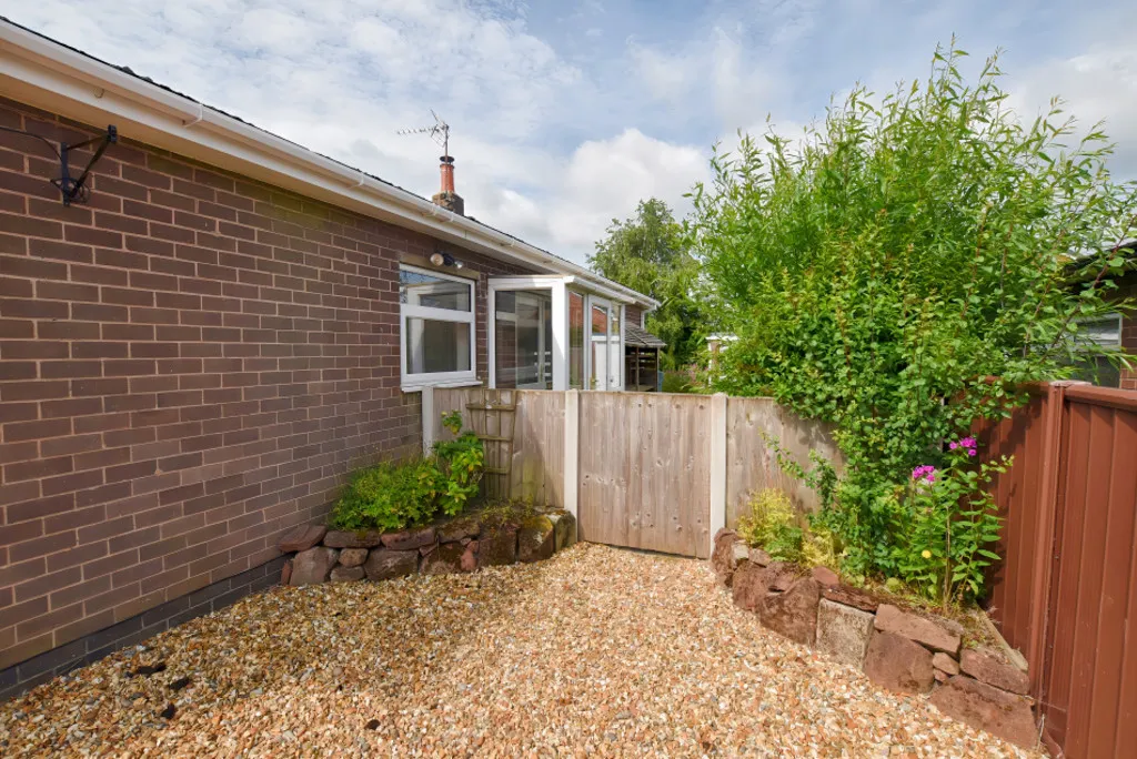 Price Close, Loggerheads, photo 17