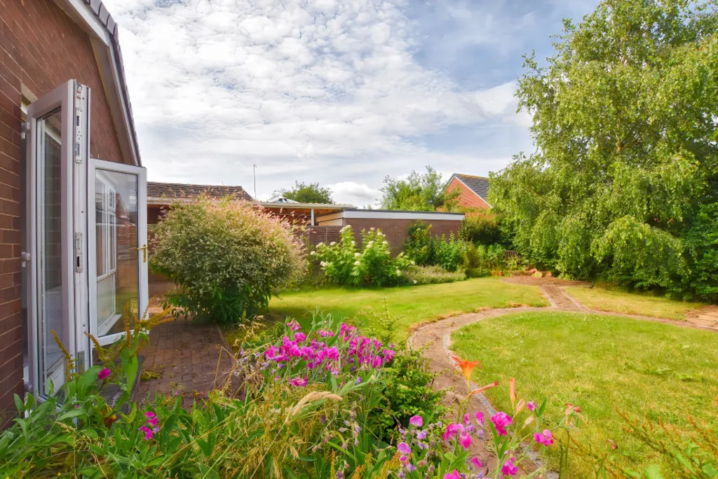 Price Close, Loggerheads, photo 2