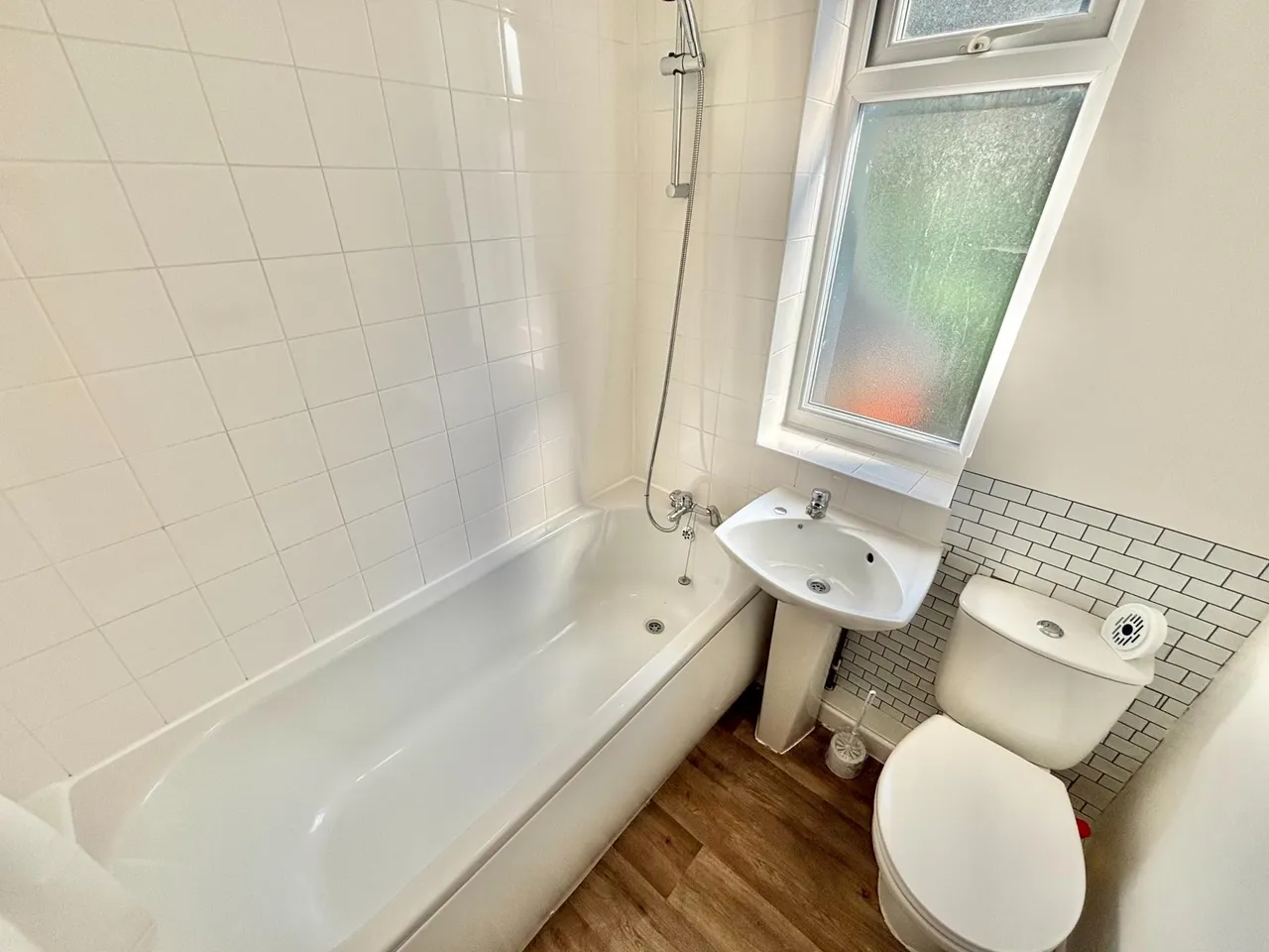 Suffolk Street, Oldham, OL9, photo 8