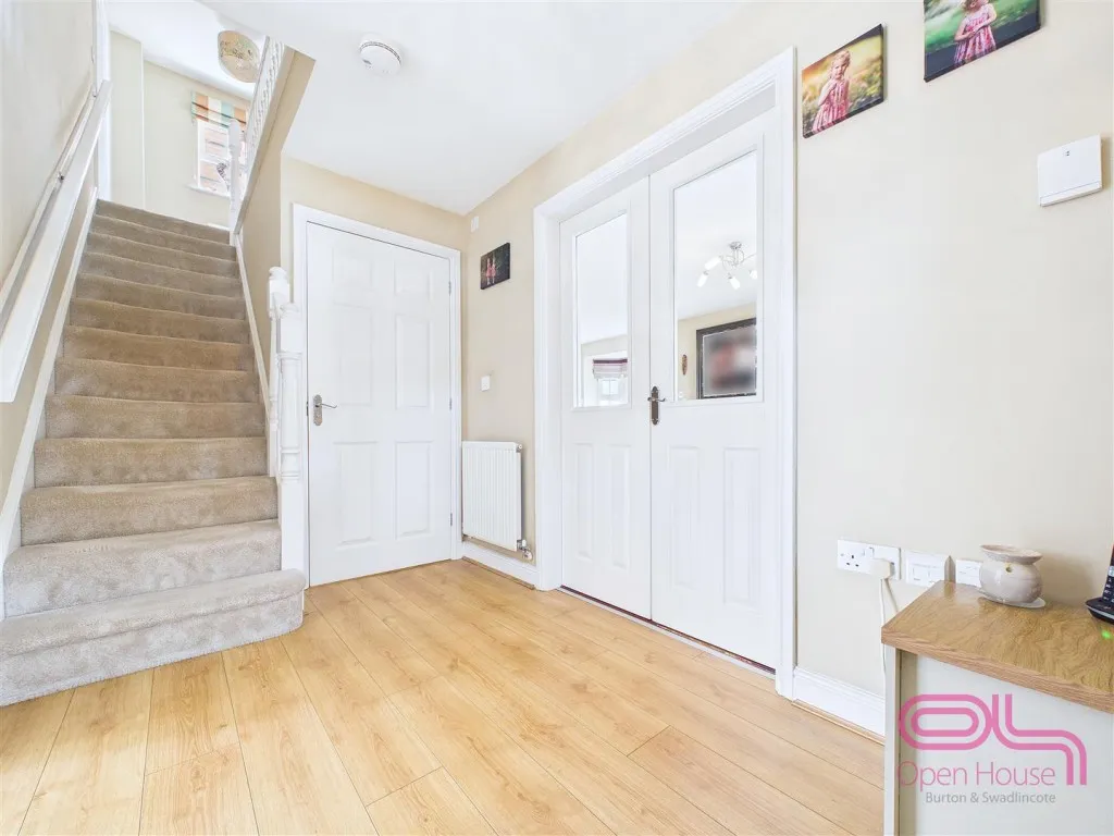 Cranfield Avenue, Church Gresley, DE11, photo 15