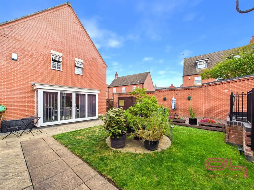 Cranfield Avenue, Church Gresley, DE11, photo 34