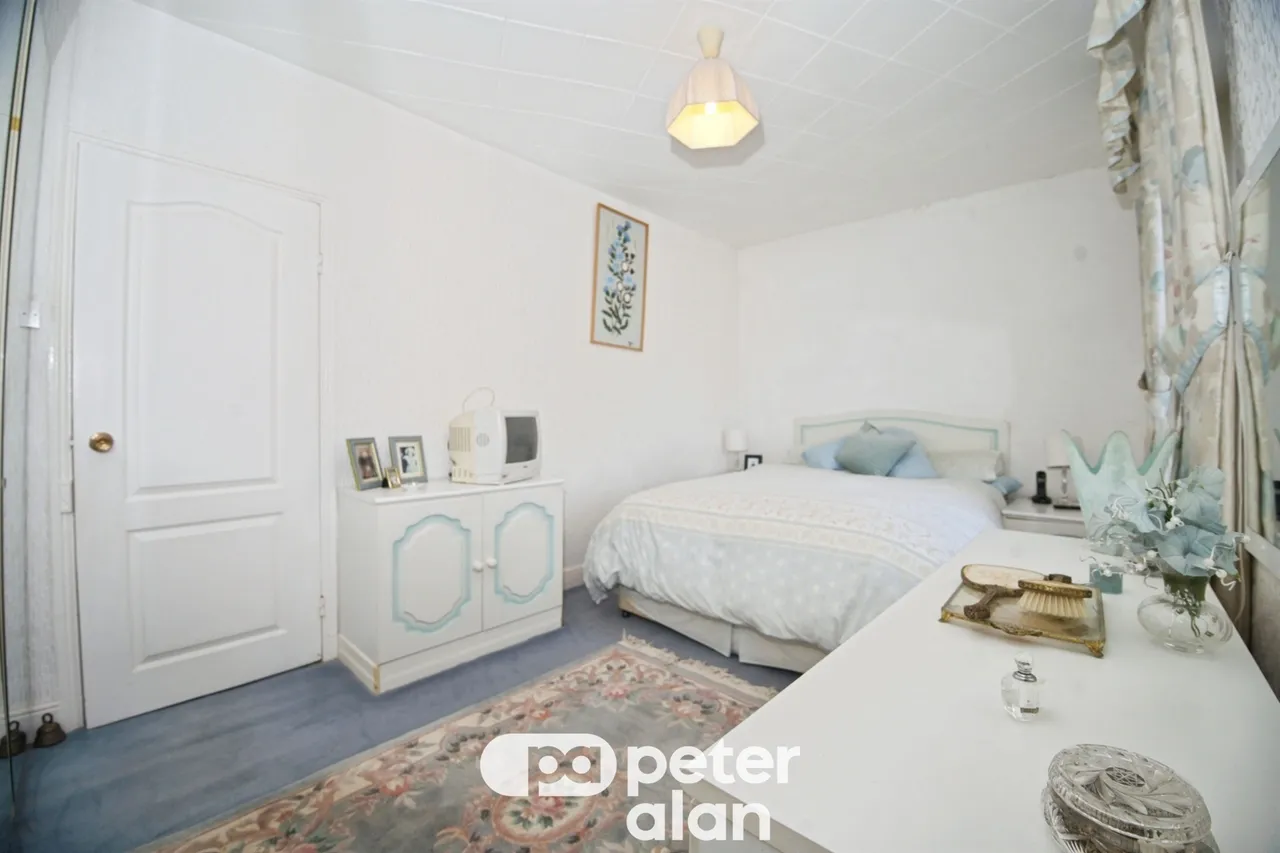 Hillgrove Port Talbot, SA13, photo 10