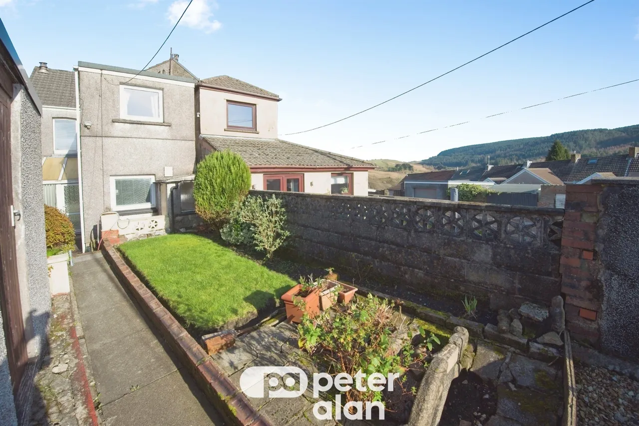 Hillgrove Port Talbot, SA13, photo 7