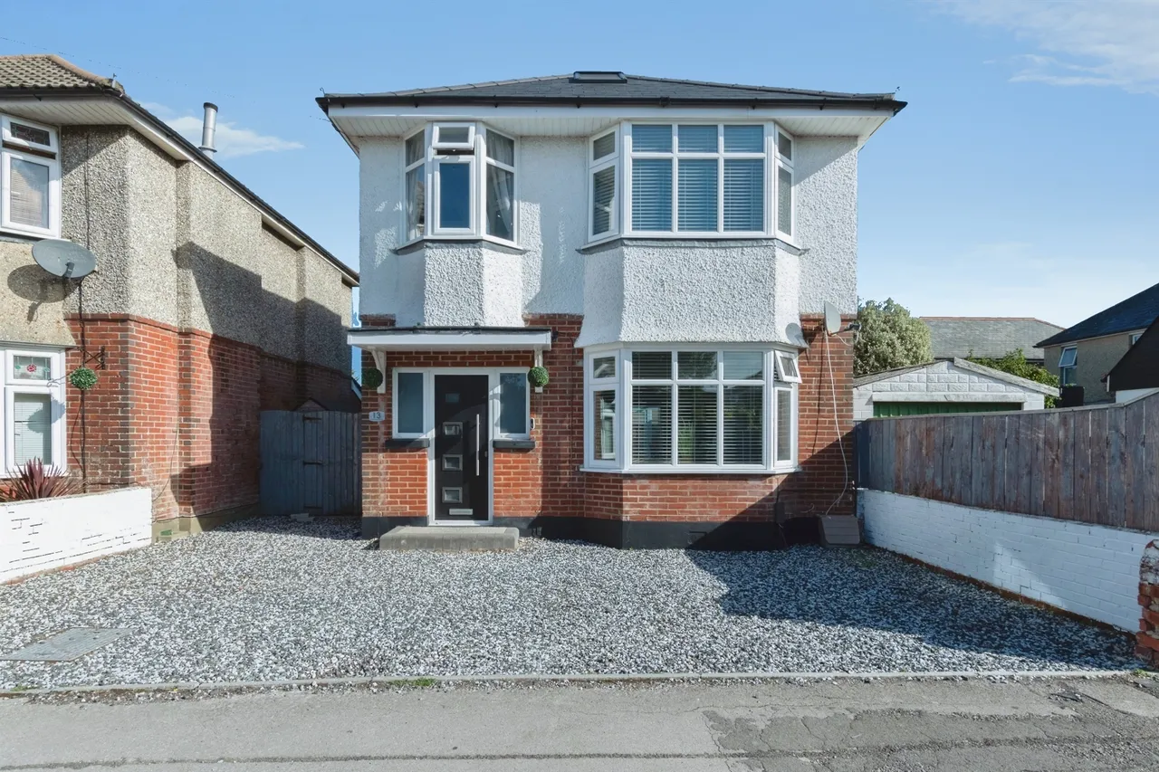 3 bed house for sale — Kinsbourne Avenue, Bournemouth