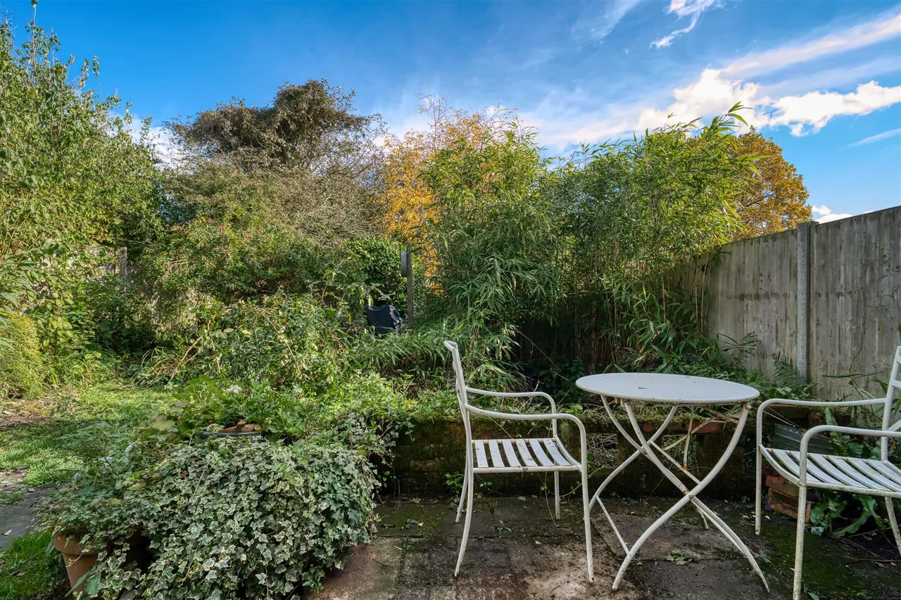 Old Boundary Road, Shaftesbury, photo 6