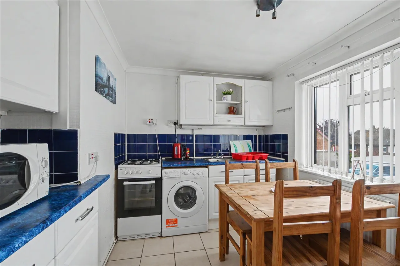Bedford Court, Stapleford, NG9, photo 5