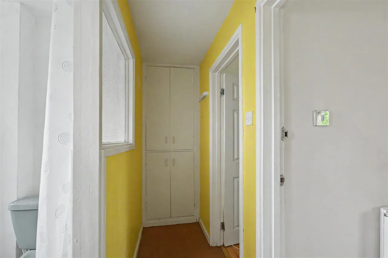 Bedford Court, Stapleford, NG9, photo 7