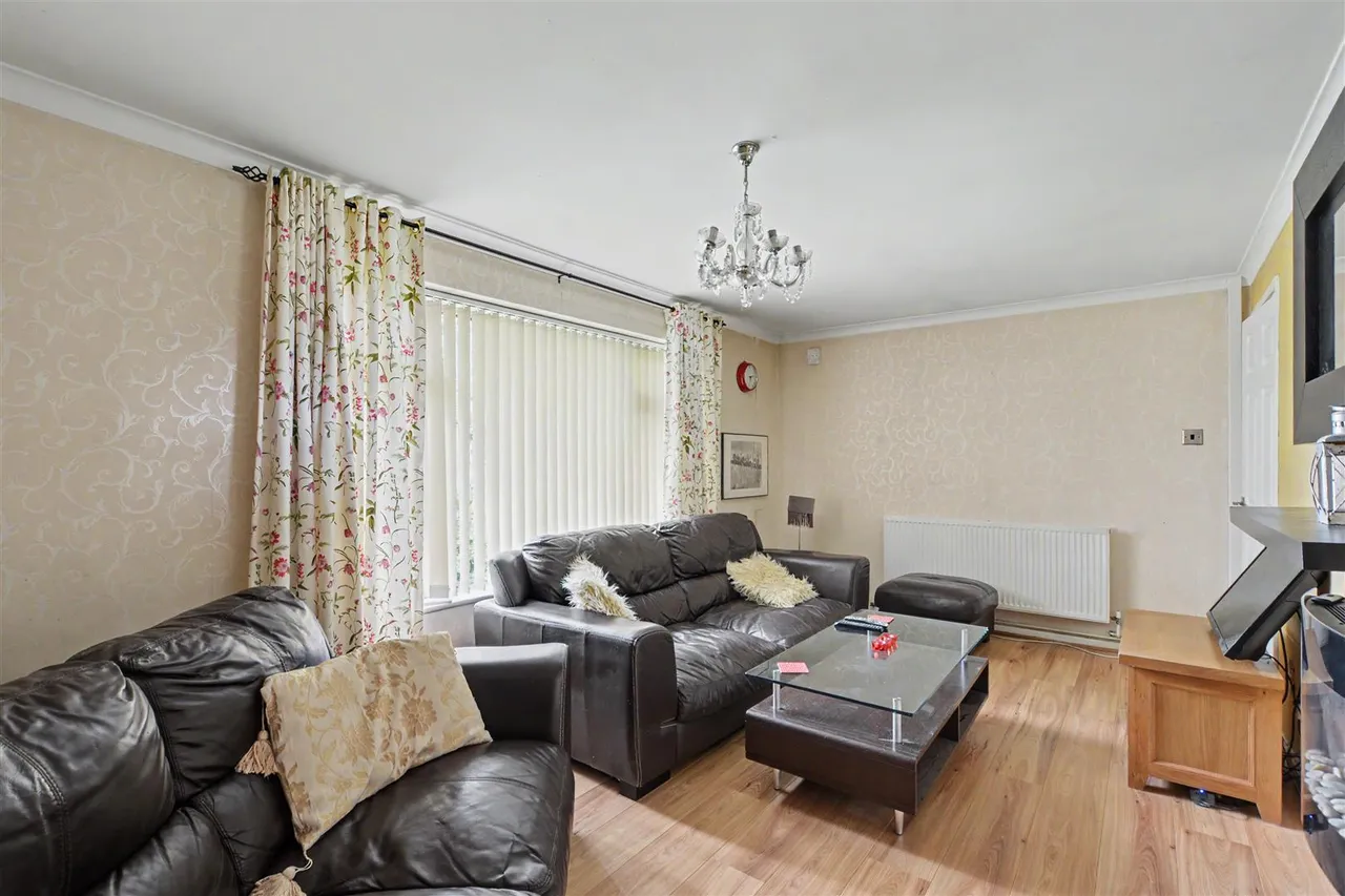 Bedford Court, Stapleford, NG9, photo 3