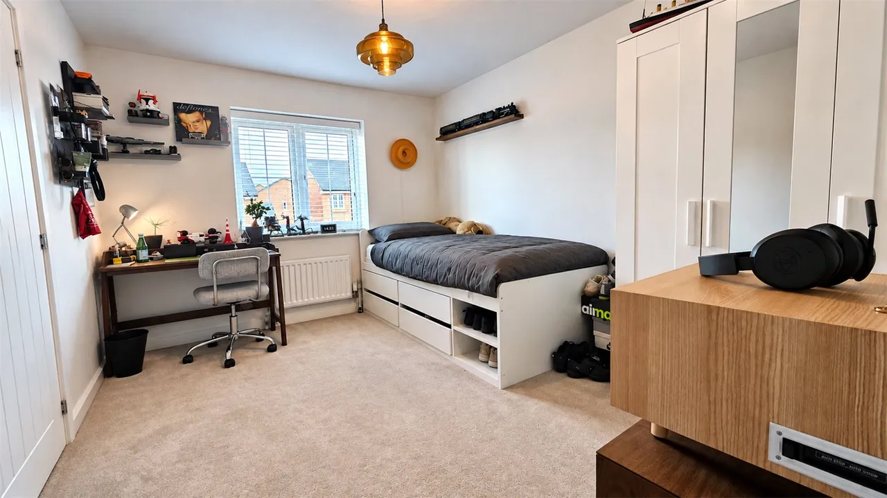 Dalton Place, Halewood, L26, photo 23