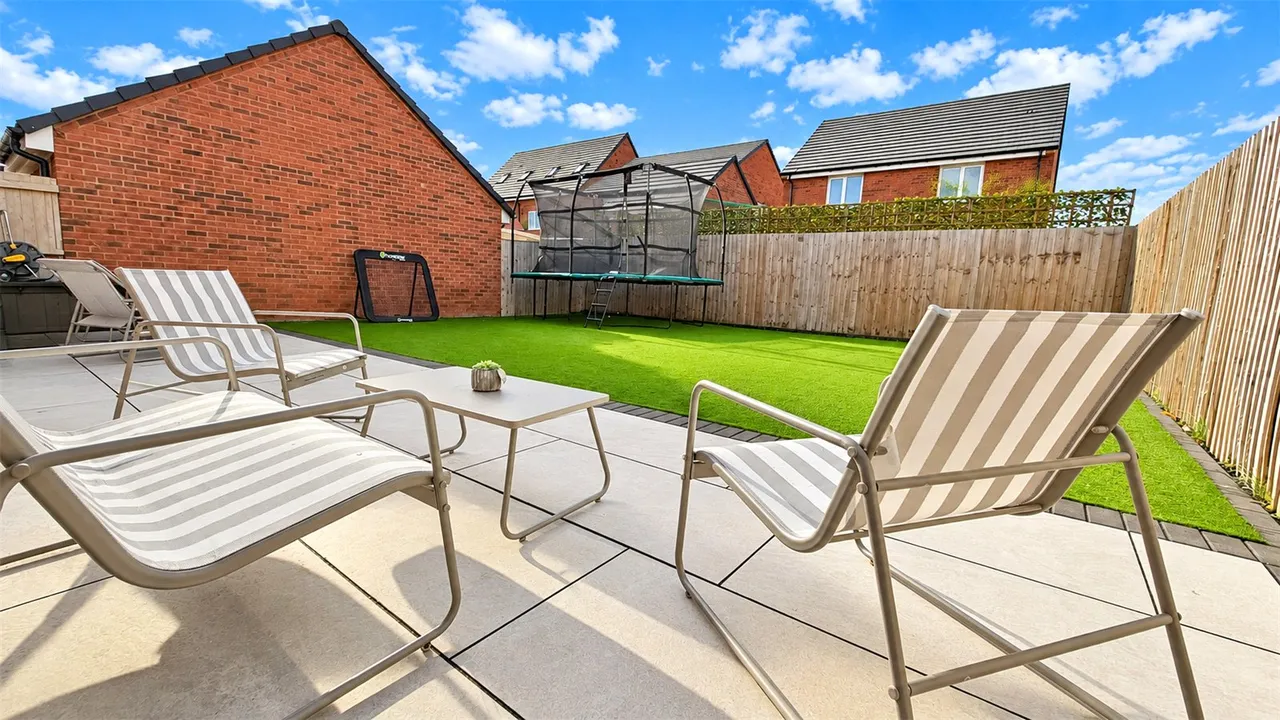 Dalton Place, Halewood, L26, photo 24