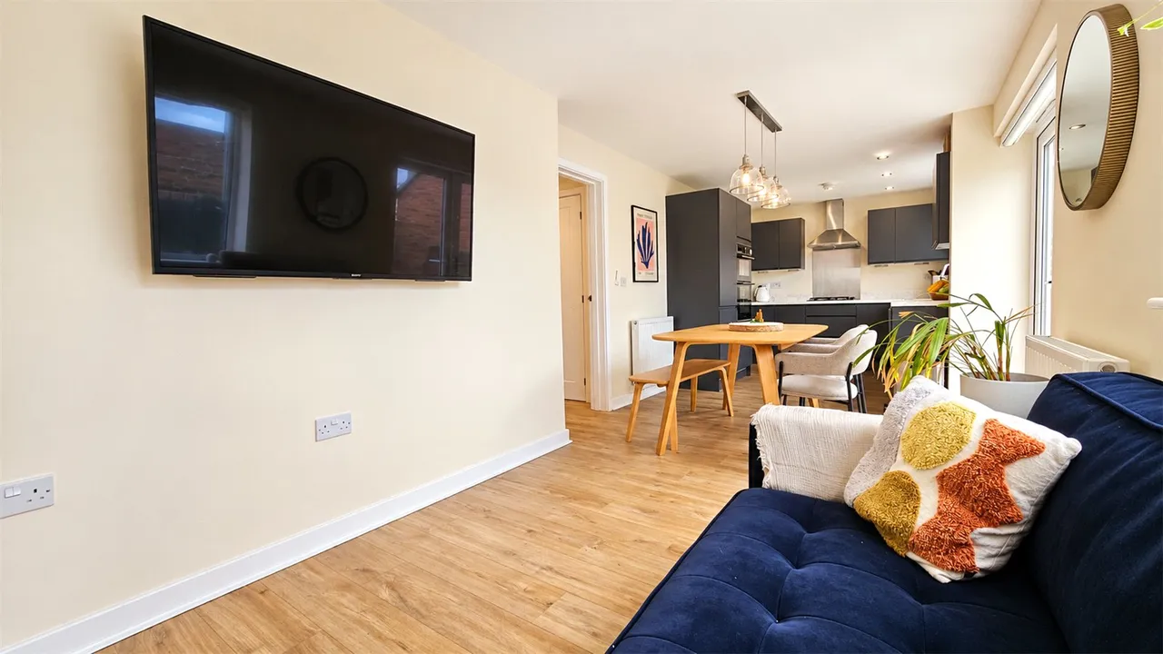Dalton Place, Halewood, L26, photo 6