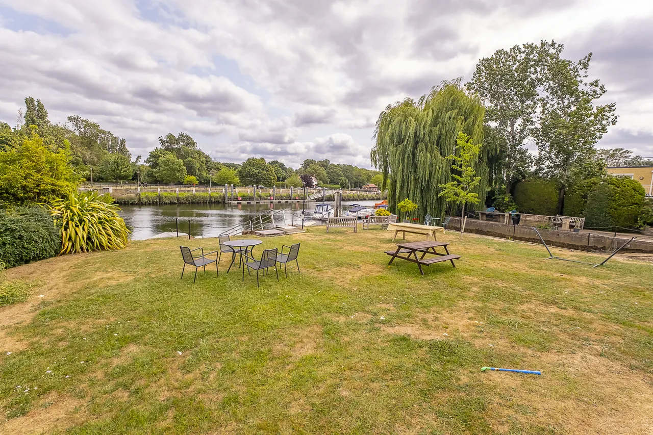 Twickenham Road, Teddington, TW11, photo 9